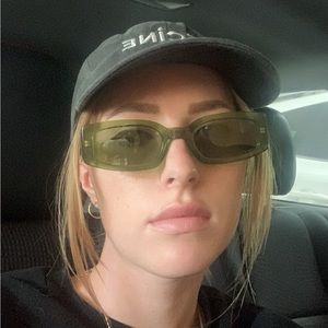 Meet your Posher, Laura